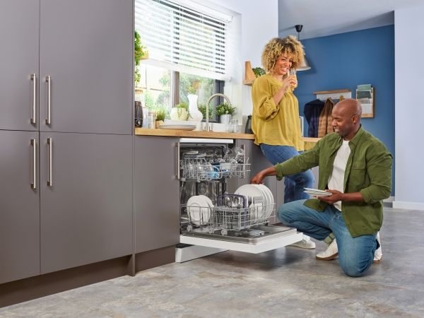 Beko BDFN26430W, Fritstående, Fuld størrelse (60 cm), Hvid, Knapper, LED, 1,3 m